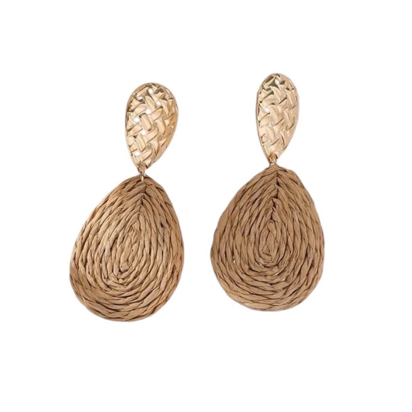 Whimsy_and_Rose Jewelry - Khaki Raffia Grass Dangle Earrings